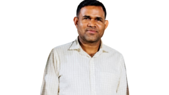 নিয়ম-নীতির তোয়াক্কা করছেন না প্রধান শিক্ষক পরেশ
