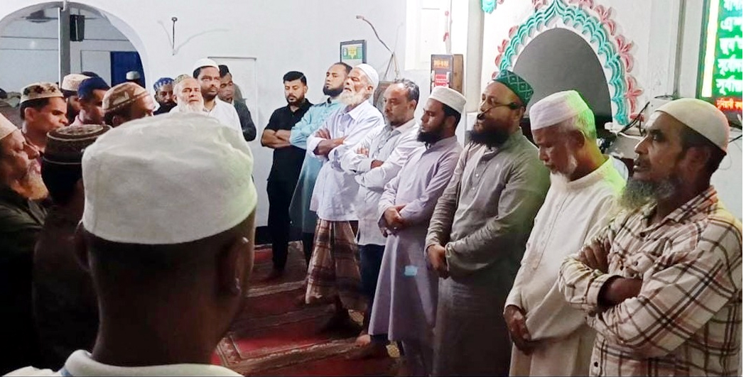 রিয়ার এডমিরাল মাহবুব আলী খানের মৃত্যুবার্ষিকীতে সিলামে দোয়া মাহফিল