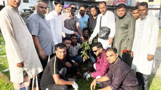 স্বেচ্ছাসেবক দলের ৪৬তম প্রতিষ্ঠাবার্ষিকী উপলক্ষে বিশ্বনাথ উপজেলা স্বেচ্ছাসেবক দলের বৃক্ষরোপণ কর্মসূচি পালন