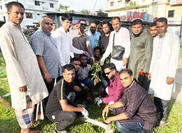 স্বেচ্ছাসেবক দলের ৪৬তম প্রতিষ্ঠাবার্ষিকী উপলক্ষে বিশ্বনাথ উপজেলা স্বেচ্ছাসেবক দলের বৃক্ষরোপণ কর্মসূচি পালন