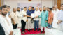 সিলেটে খেলার মাঠে মেলা বন্ধের ও রাত ৯টা পর্যন্ত দোকান খোলার দাবিতে মহানগর ব্যবসায়ীদের স্মারকলিপি 