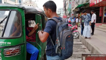 সিএনজি-অটোরিকশার ভাড়া দৌরাত্ম্যে জিম্মি যাত্রীরা