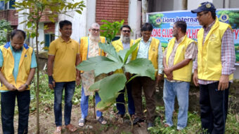 ঝরনারপার এলাকায় লায়ন্স ক্লাব অব সিলেট হলি সিটির বৃক্ষরোপণ কর্মসূচি পালন