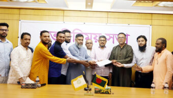 সিলেট চেম্বারের নবনিযুক্ত প্রশাসকের কাছে বাংলাদেশ দোকান মালিক সমিতি সিলেট জেলার স্মারকলিপি প্রদান