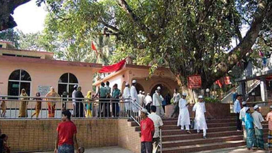 ৩২৬ পৃষ্ঠার নথি জমা, শাহপরান মাজারের অভিযোগ তদন্তের দাবি