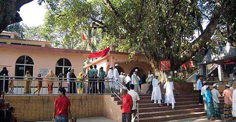 ৩২৬ পৃষ্ঠার নথি জমা, শাহপরান মাজারের অভিযোগ তদন্তের দাবি